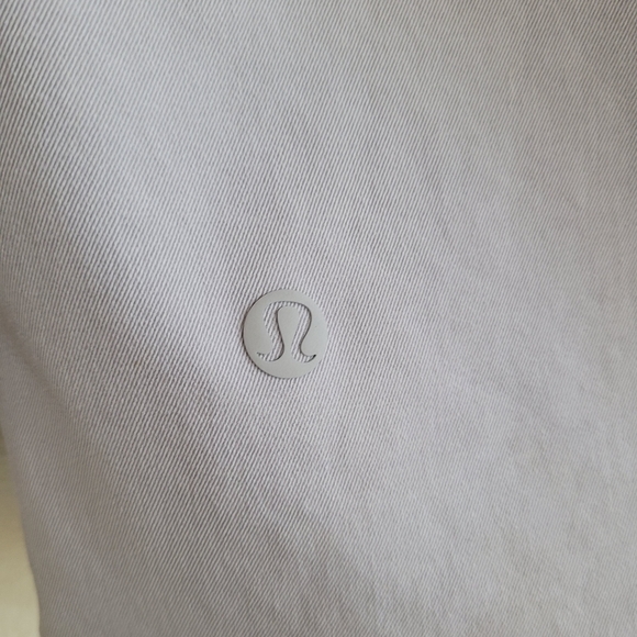 Lululemon Like A Glove Jacket, Dark Chrome Size 4 - Picture 6 of 9